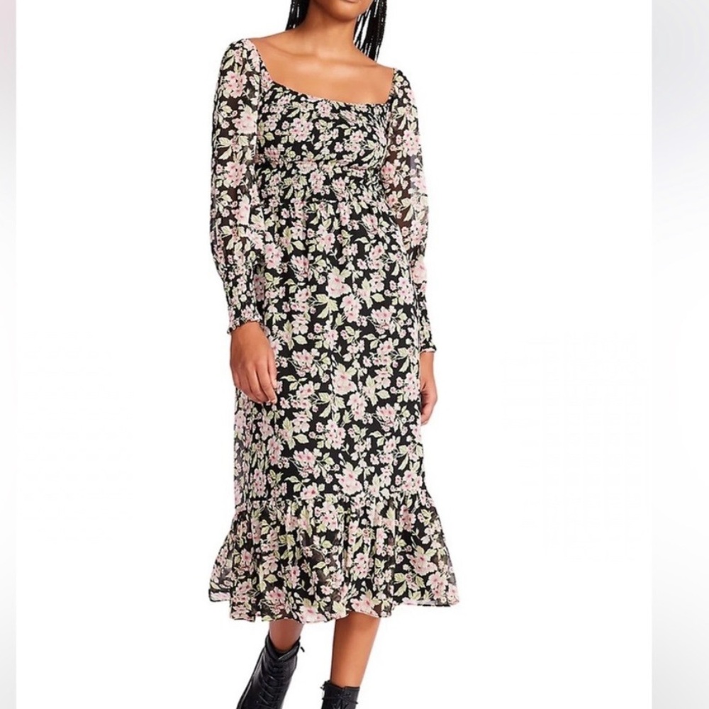 BETSY JOHNSON 💐 Floral Smocked Dress Size M